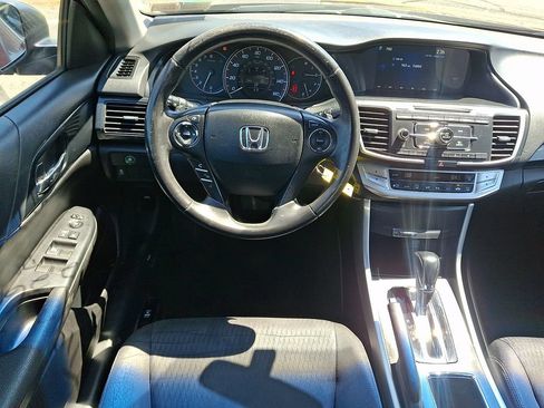 Used 2014 Honda Accord Sport image 2