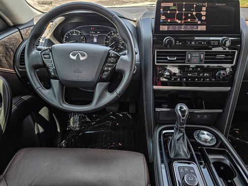 Certified 2023 INFINITI QX80 Premium Select w/ All-Season Package AWD/4WD image 41