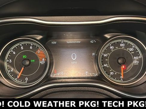 Used 2019 Jeep Cherokee Trailhawk w/ Cold Weather Group AWD/4WD image 13