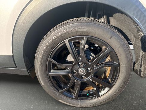 Used 2020 Nissan Kicks SR w/ Exterior Package image 29