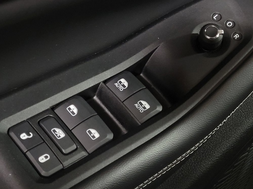 Used 2023 Jeep Grand Cherokee Altitude RWD image 27