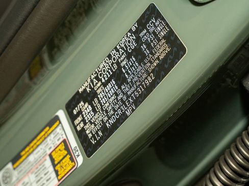 New 2026 Kia Niro EX image 18