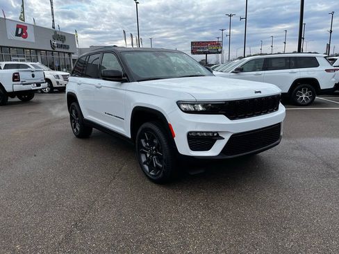 New 2025 Jeep Grand Cherokee Limited AWD/4WD image 10