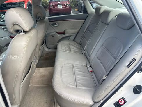 Used 2006 Hyundai Azera SE image 18