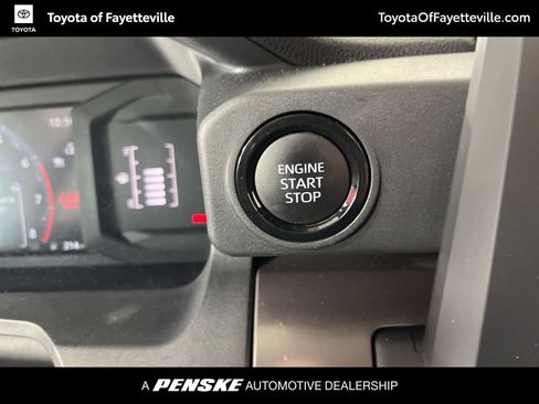 Certified 2025 Toyota Tacoma SR5 w/ SR5 Upgrade Package AWD/4WD image 32