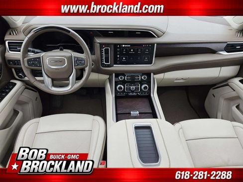 Used 2024 GMC Yukon Denali w/ Advanced Technology Package AWD/4WD image 10