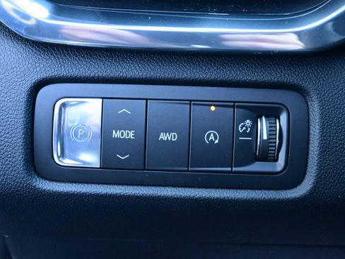 New 2026 GMC Acadia Elevation w/ Elevation Premium Package AWD/4WD image 27