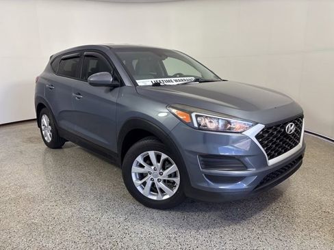 Used 2021 Hyundai Tucson SE w/ Cargo Package FWD image 2