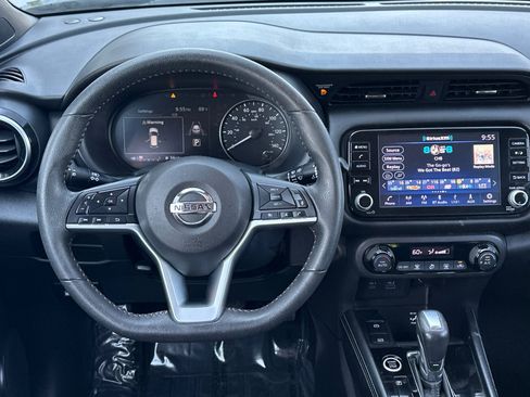 Certified 2021 Nissan Kicks SR w/ Interior Electronics Package FWD image 14