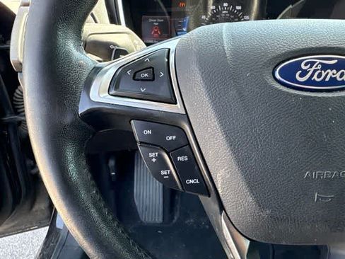 Used 2017 Ford Fusion Titanium FWD image 12