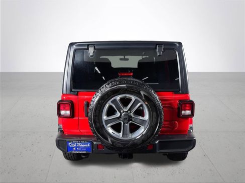 Used 2022 Jeep Wrangler Unlimited Sahara w/ Cold Weather Group image 7