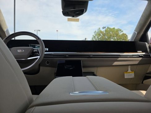 New 2026 Cadillac Escalade Platinum Sport w/ LPO, ONYX Package AWD/4WD image 15