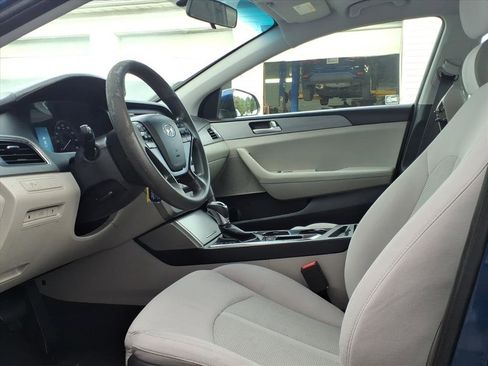 Used 2017 Hyundai Sonata SE image 7