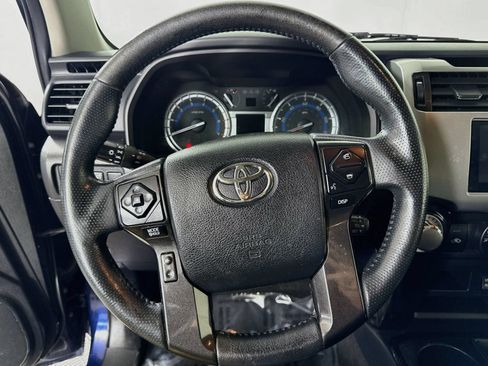 Used 2017 Toyota 4Runner TRD Off-Road Premium AWD/4WD image 14