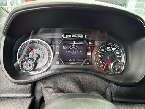 Used 2021 RAM 1500 Big Horn AWD/4WD image 5