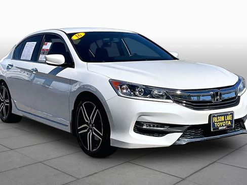 Used 2016 Honda Accord Sport image 2
