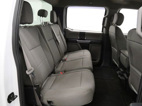 Used 2019 Ford F150 XLT image 18