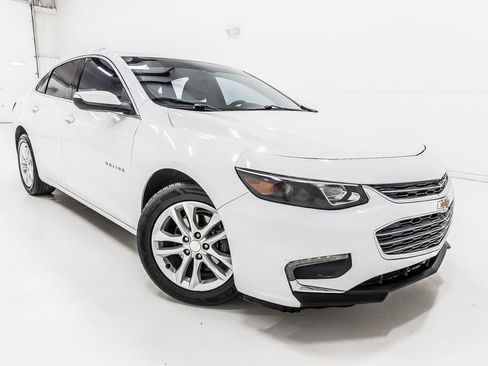 Used 2016 Chevrolet Malibu LT image 8