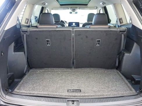 Used 2024 Volkswagen Atlas Peak Edition SE image 18