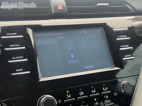 Used 2019 Toyota Camry LE w/ Carpet Mat Package image 21