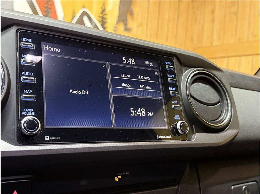 Used 2020 Toyota Tacoma TRD Off-Road w/ Technology Package AWD/4WD image 18