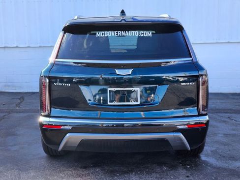 Used 2026 Cadillac Vistiq Luxury image 4