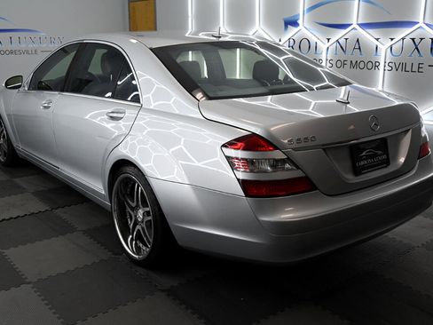 Used 2007 Mercedes-Benz S 550 image 2