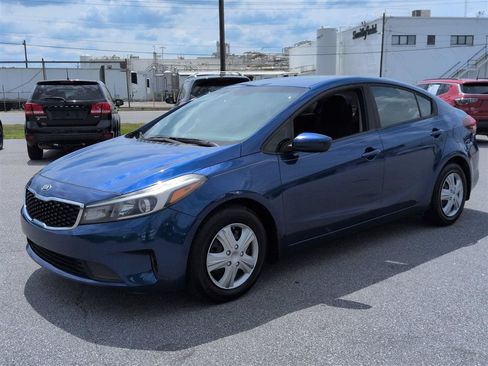 Used 2017 Kia Forte LX FWD image 7