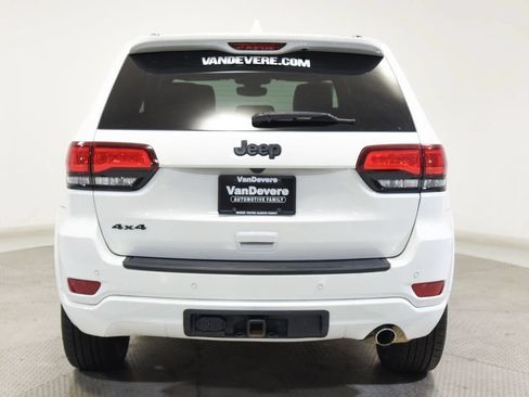 Used 2022 Jeep Grand Cherokee Laredo X AWD/4WD image 8
