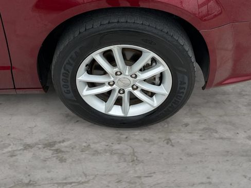 Used 2019 Dodge Grand Caravan SXT FWD image 45
