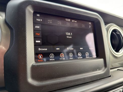 Used 2021 Jeep Gladiator Overland w/ Trailer Tow Package image 31