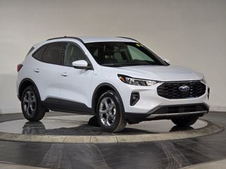 Used 2025 Ford Escape ST-Line Select video 2