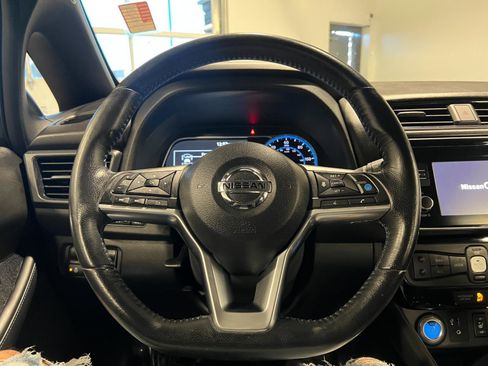 Used 2018 Nissan Leaf SL w/ SL Technology Package image 11