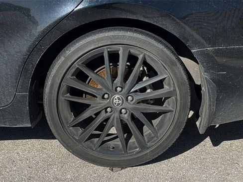 Used 2021 Toyota Camry XSE image 7