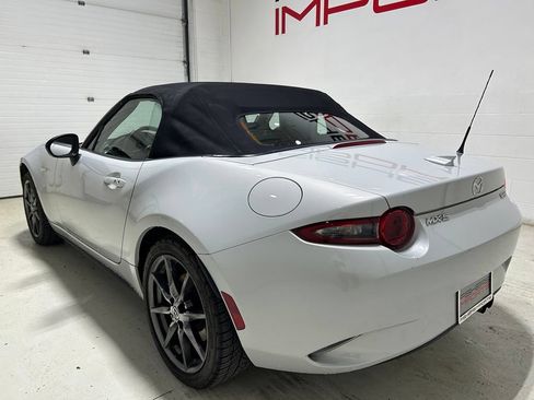 Used 2016 MAZDA MX-5 Miata Grand Touring RWD image 5