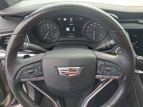 Certified 2022 Cadillac XT6 Premium Luxury w/ Technology Package image 19