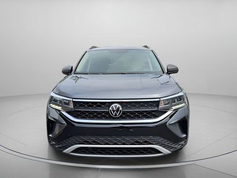 Used 2023 Volkswagen Taos S FWD image 8
