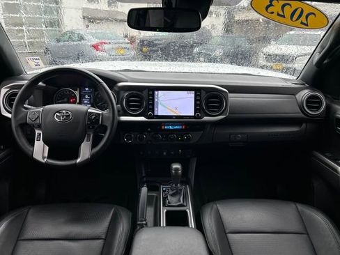 Used 2023 Toyota Tacoma Limited image 14