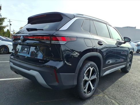 New 2025 Volkswagen Tiguan SE image 4