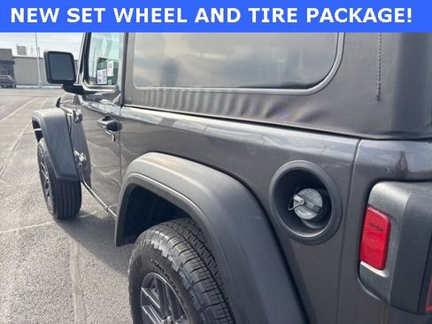 Used 2020 Jeep Wrangler Sport image 9