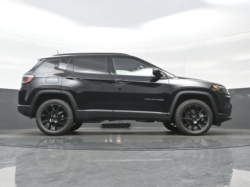 New 2026 Jeep Compass Latitude AWD/4WD image 16