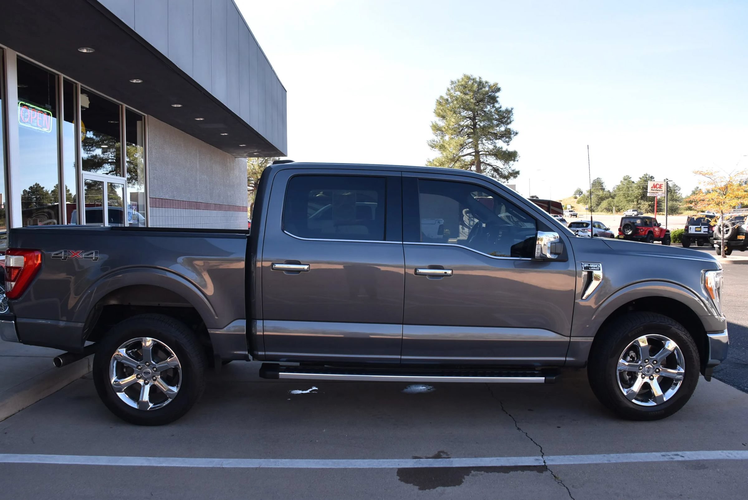 Used 2023 Ford F150 Lariat w/ Max Trailer Tow Package AWD/4WD image 6