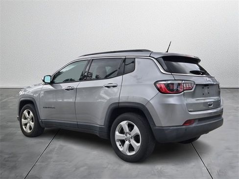 Used 2019 Jeep Compass Latitude w/ Popular Equipment Group image 3