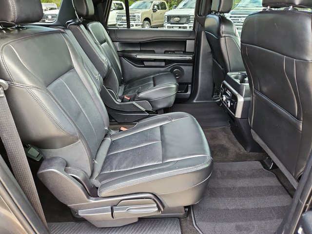 Used 2020 Ford Expedition Max XLT w/ Equipment Group 202A RWD image 22