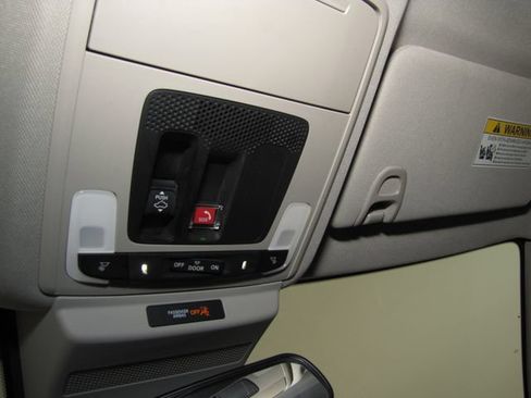 Certified 2023 Honda Accord EX image 8