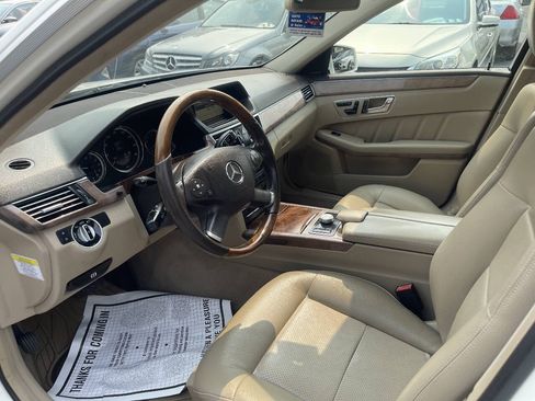 Used 2011 Mercedes-Benz E 350 4MATIC Sedan image 8