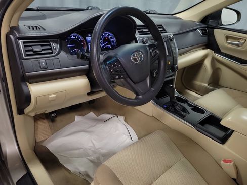 Used 2017 Toyota Camry LE FWD image 16