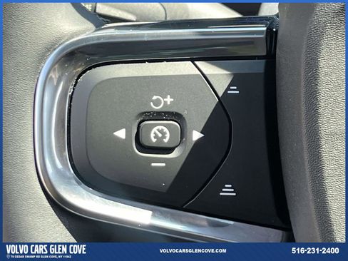 Used 2023 Volvo XC40 B5 Plus w/ Climate Package AWD/4WD image 22