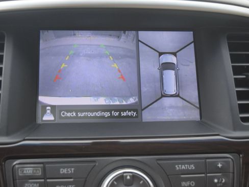 Used 2013 Nissan Pathfinder Platinum w/ Platinum Premium Pkg FWD image 20