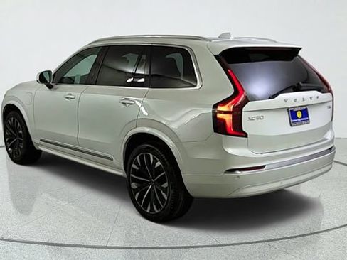 New 2026 Volvo XC90 T8 Core w/ Protection Package Premier AWD/4WD image 5